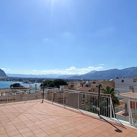 Bluaria Holiday home
